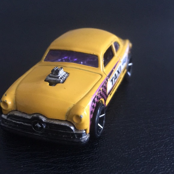 Vintage 2000 Hot Wheels - Yellow SHOE BOX - Taxi T9595 - Picture 12 of 12